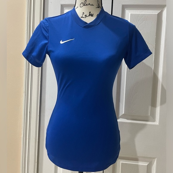 NIKE DRIFIT ROYAL BLUE TEE SIZE XSMALL - Picture 3 of 9